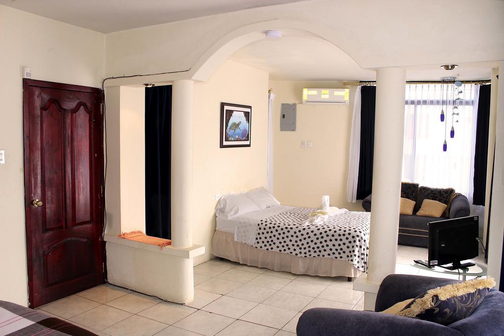 Planet House Hotel Puerto Ayora  Cameră foto